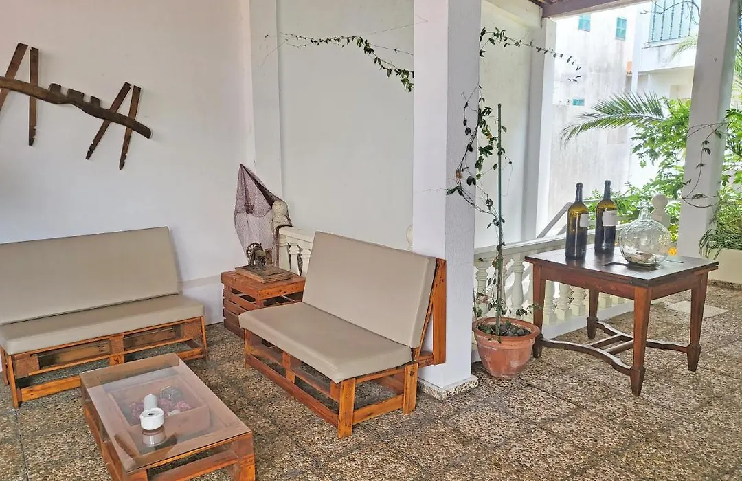 Hotel Villa Juanita-1